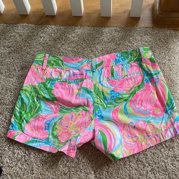 Lilly Pulitzer Floral Shorts - Picture 2 of 4